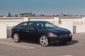 Nissan Maxima 2012 года